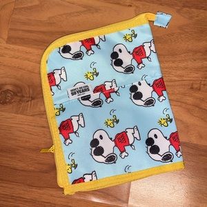 NWOT Peanuts Snoopy Joe Cool Nylon Organizer